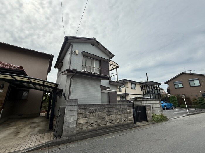 物件外観写真6　(駐車場)