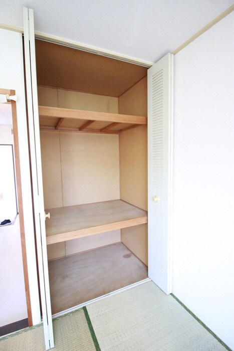 物件内観写真10　(収納)