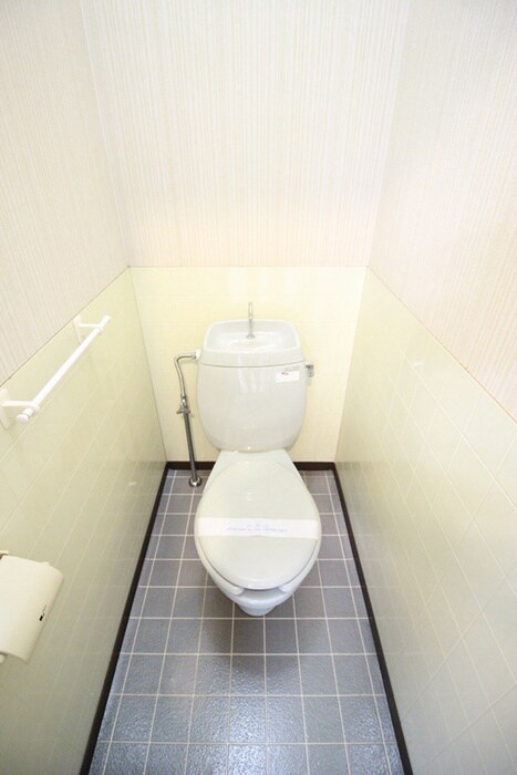 物件内観写真11　(トイレ)