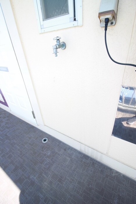 物件内観写真13　(洗濯機置場)