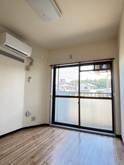 物件内観写真13　(居室)