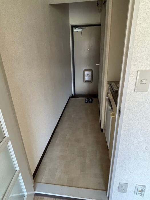 物件内観写真21　(廊下)