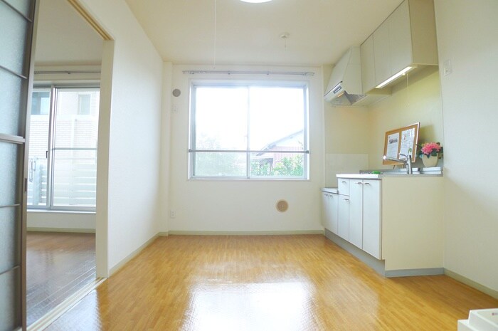 物件内観写真10　(居室)