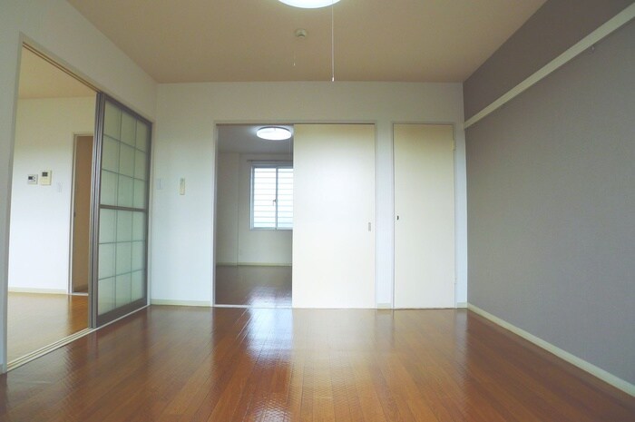 物件内観写真11　(居室)