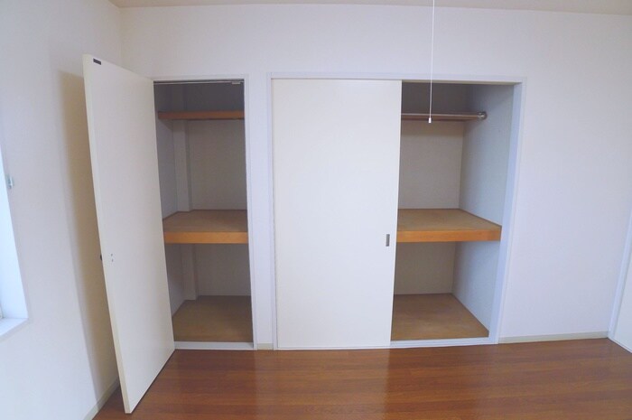 物件内観写真15　(収納)