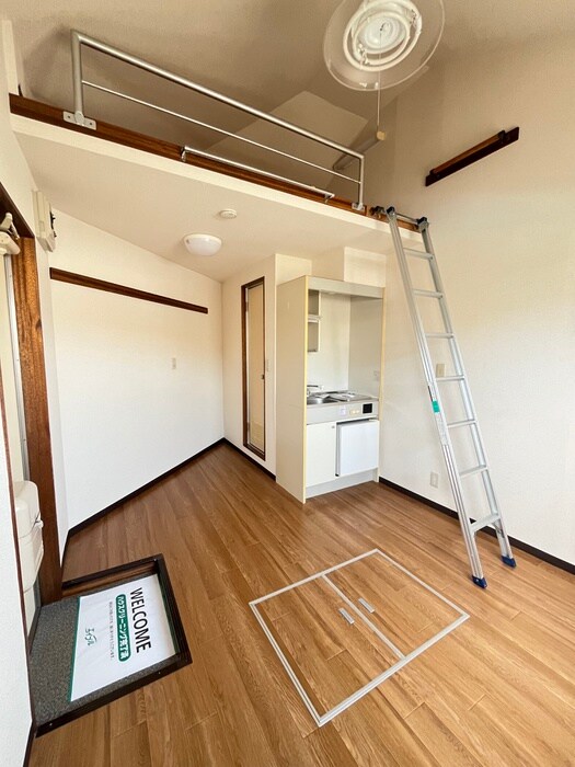 物件内観写真4　(居室)