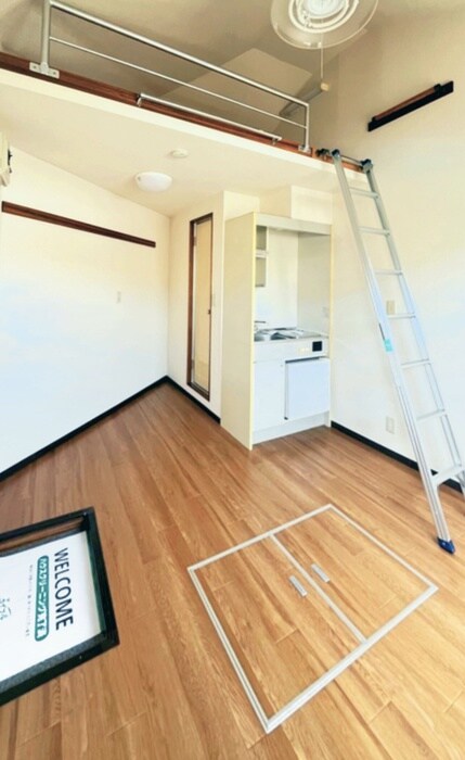 物件内観写真7　(居室)