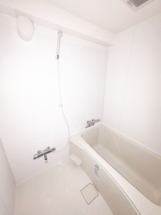 シマムラビルのバス