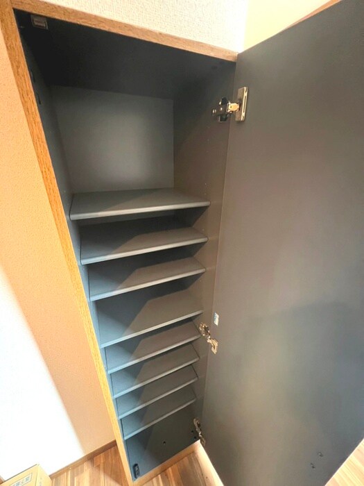 物件内観写真13　(靴箱)