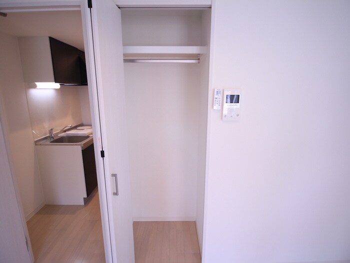 物件内観写真10　(収納)
