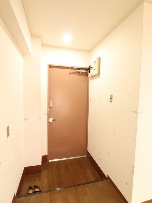 物件内観写真19　(玄関)