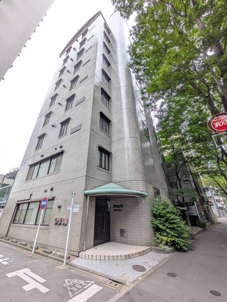 アサガ第一ビル外観写真
