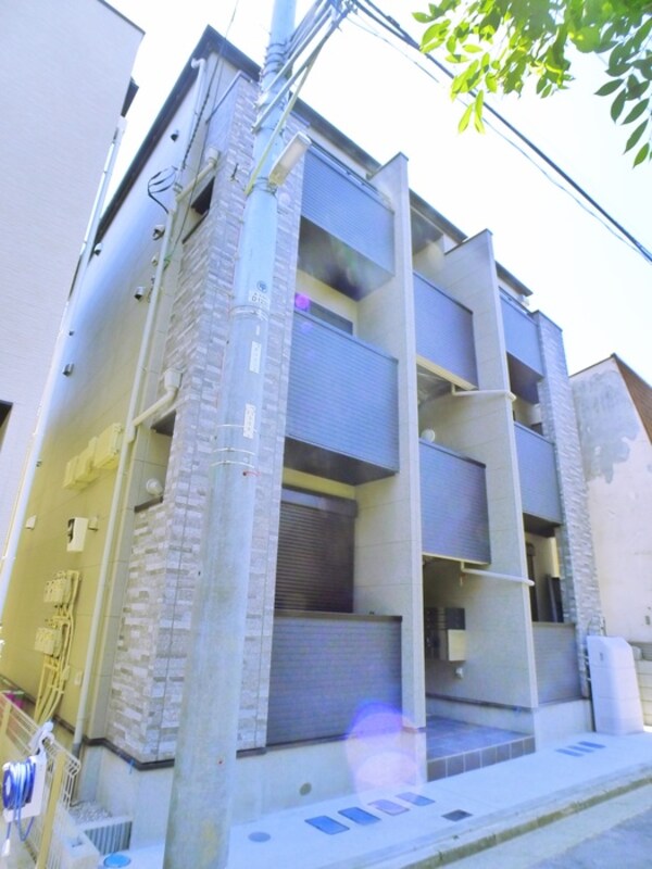 建築中
