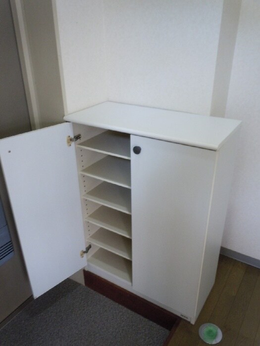 物件内観写真7　(靴箱)