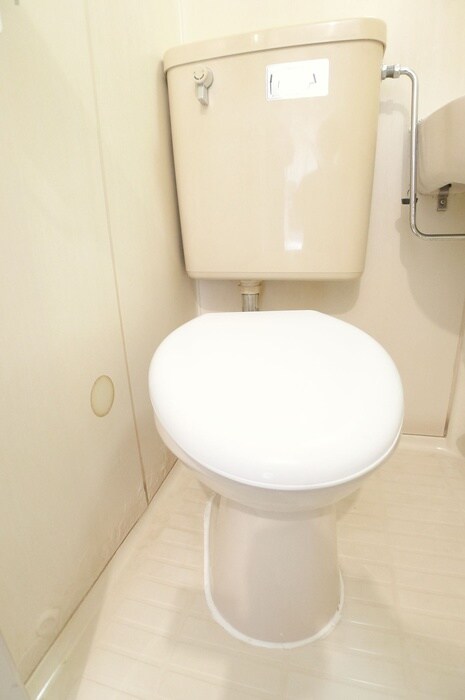 物件内観写真17　(トイレ)