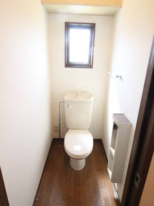 物件内観写真12　(トイレ)