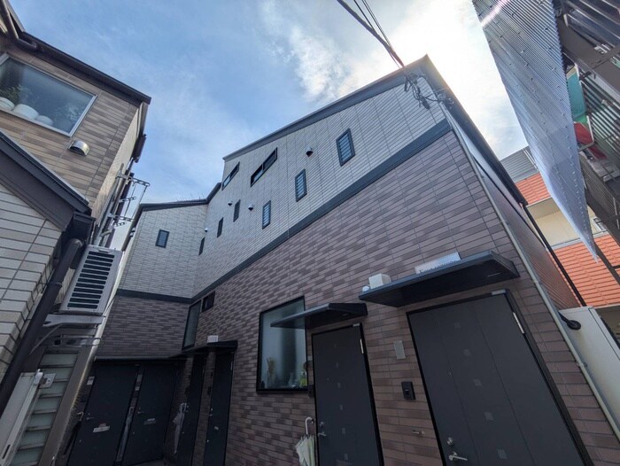 物件外観写真1　(外観写真)