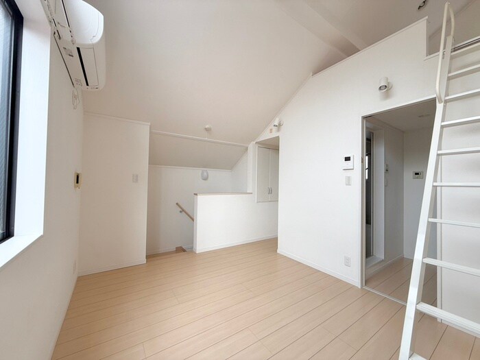 物件内観写真8　(居室)