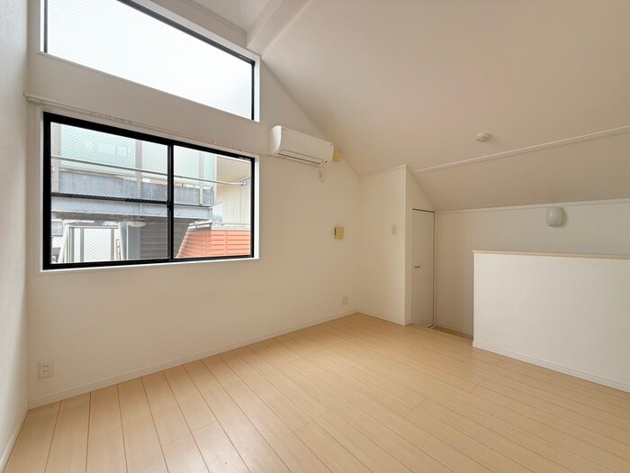 物件内観写真10　(居室)