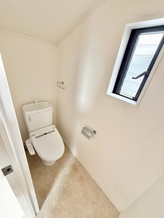 物件内観写真11　(トイレ)