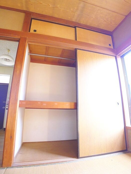 物件内観写真12　(収納)