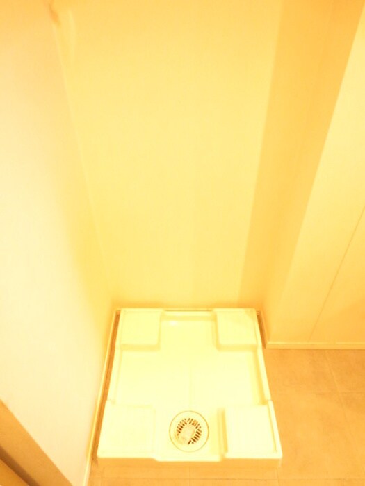 物件内観写真15　(洗濯機置場)