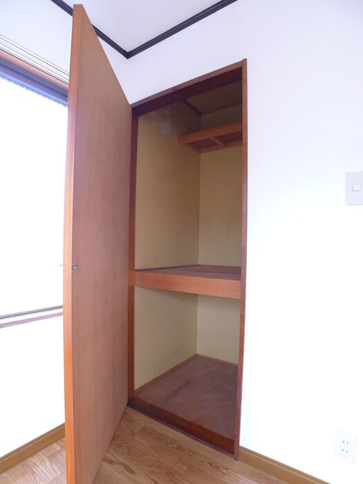 物件内観写真15　(収納)