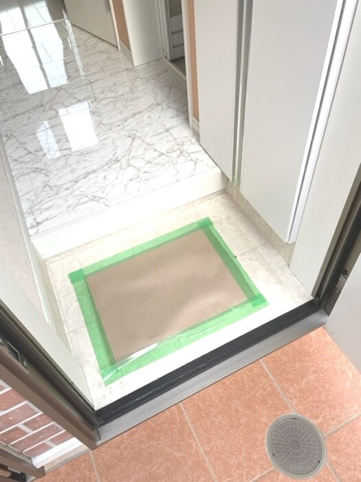 物件内観写真7　(玄関)