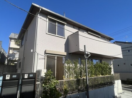 SAKURA HILLS B棟外観写真