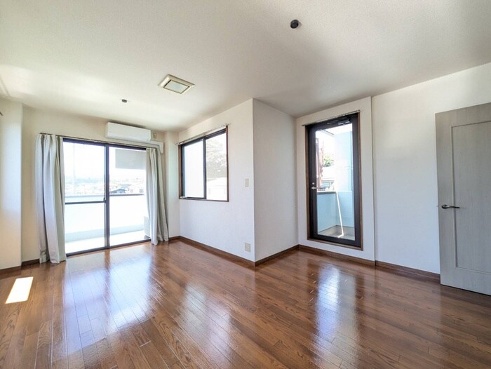 物件内観写真5　(居室)