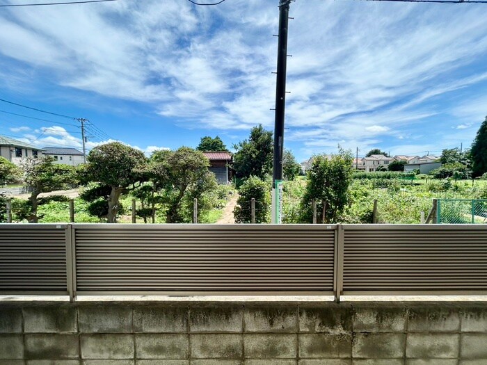 物件内観写真22　(室内からの展望)