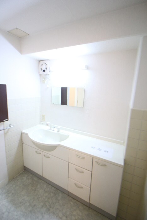 物件内観写真11　(洗面)