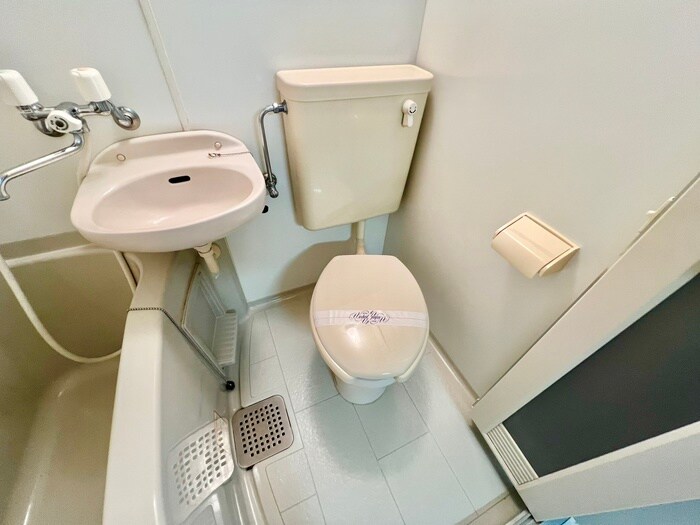 物件内観写真12　(トイレ)