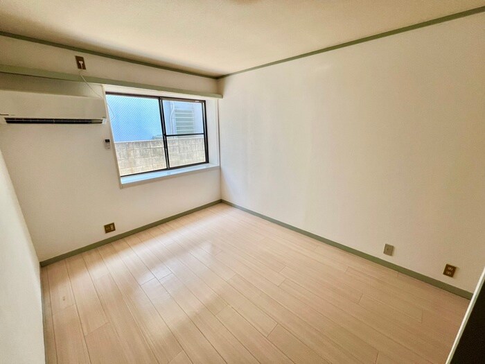 物件内観写真22　(居室)