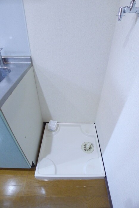 物件内観写真18　(洗濯機置場)