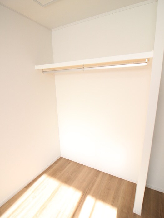 物件内観写真9　(収納)