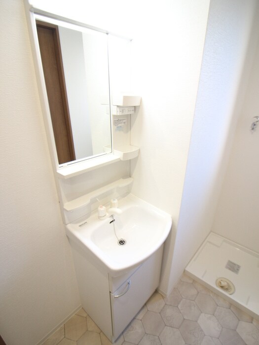 物件内観写真11　(洗面)