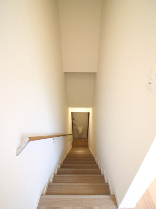 物件内観写真18　(廊下)