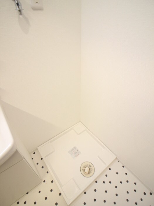 物件内観写真21　(洗濯機置場)