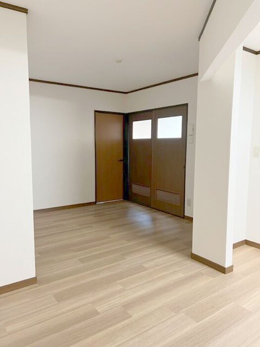 物件内観写真6　(居室)