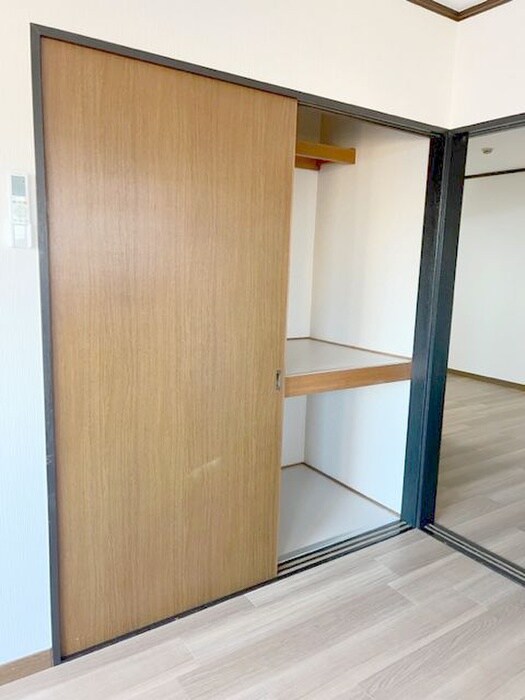 物件内観写真11　(収納)