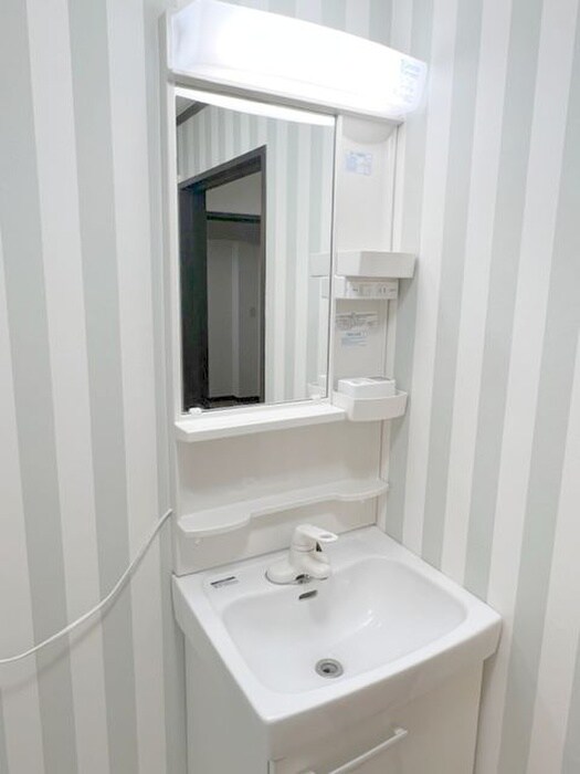 物件内観写真12　(洗面)