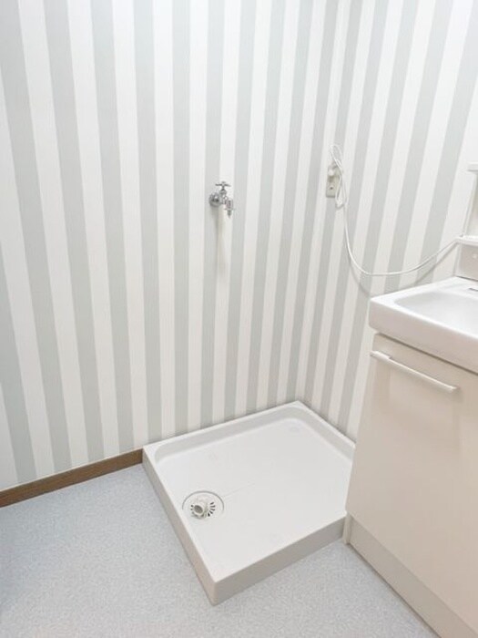 物件内観写真14　(洗濯機置場)