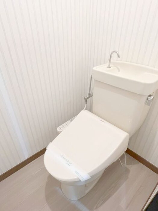 物件内観写真15　(トイレ)