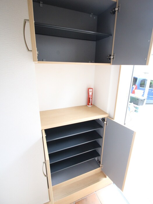 物件内観写真17　(靴箱)