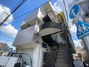 鴨居レジデンス外観写真