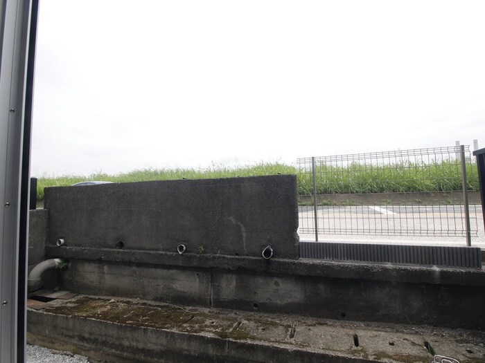 物件内観写真15　(室内からの展望)