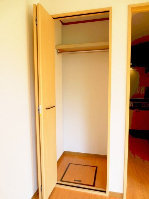 物件内観写真6　(収納)