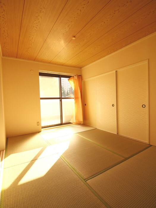 物件内観写真8　(居室)