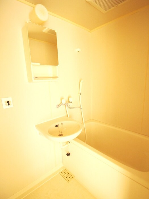 物件内観写真10　(バス／シャワールーム等)